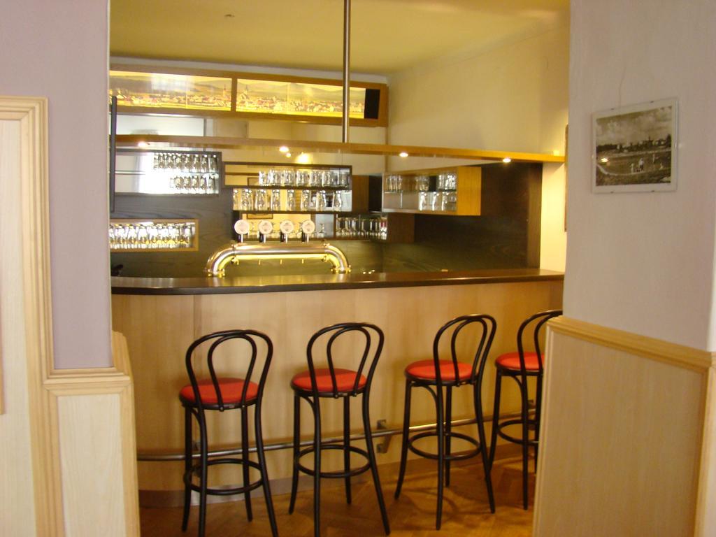 Hotel Pivovar Policka Ngoại thất bức ảnh
